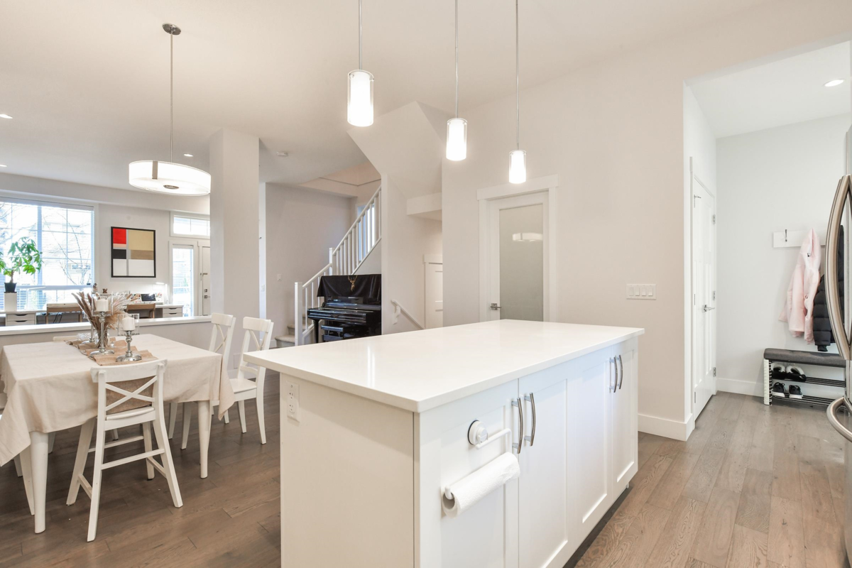 Walk-In Closet Photo of 2136 165b Street, Surrey, BC