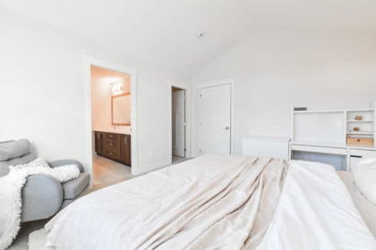 Basement Recreation Room Photo of 2136 165b Street, Surrey, BC
