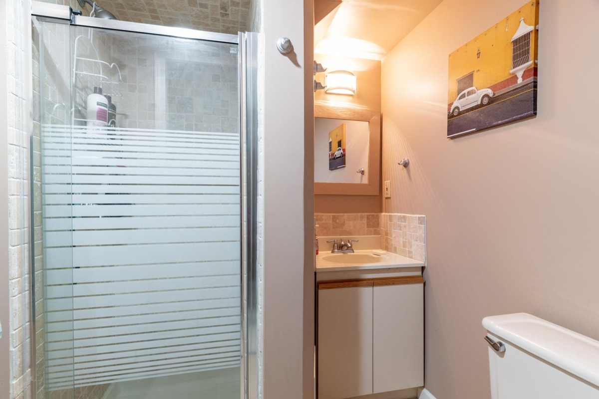 Garden / Landscaping Photo of 8140 Fairdell Crescent, Richmond, BC