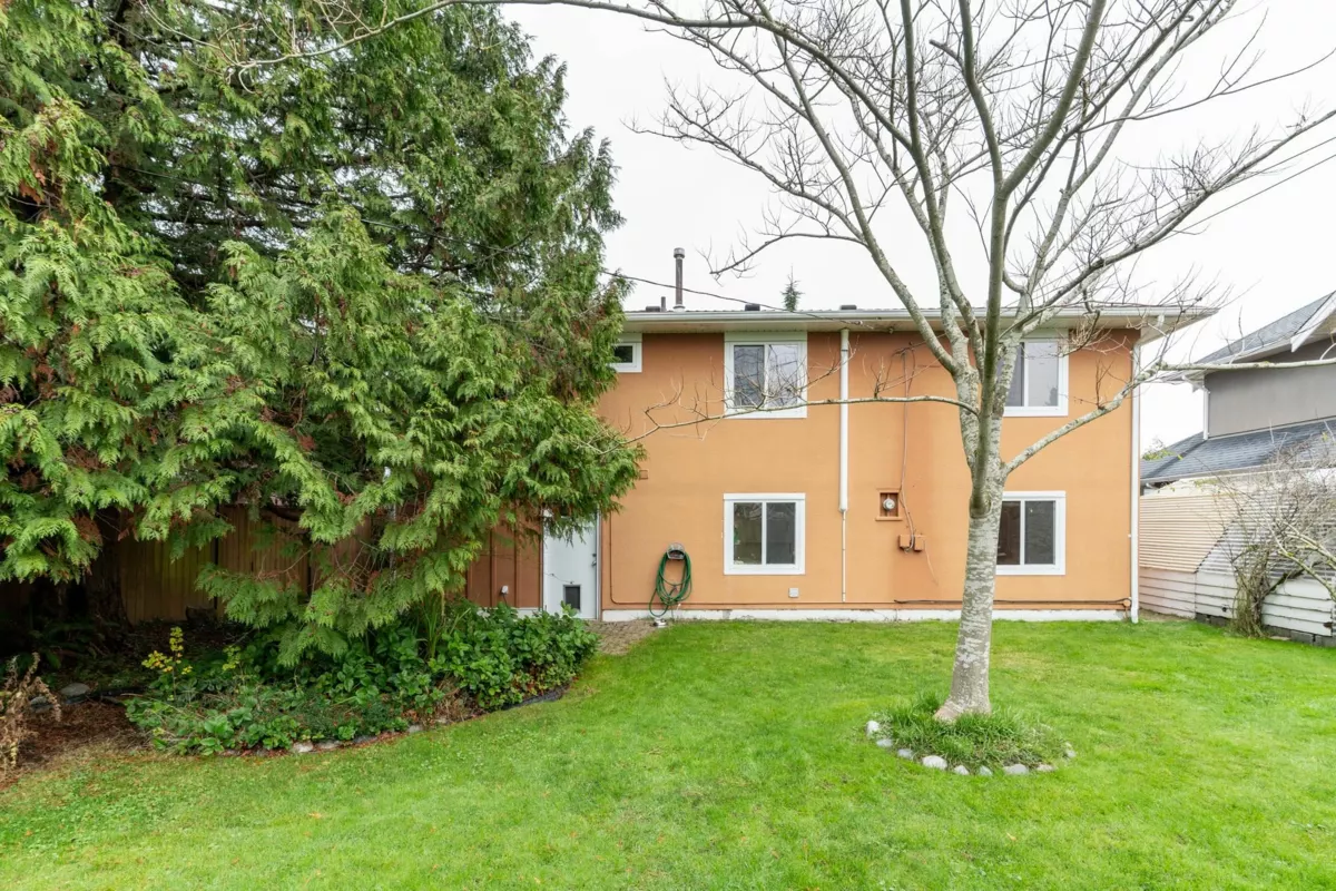 Neighborhood Park Photo Near 8140 Fairdell Crescent, Richmond, BC