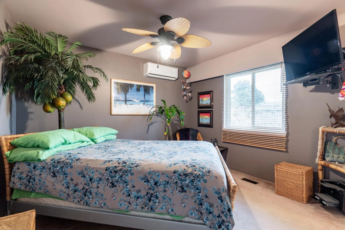 Powder Room Photo of 8140 Fairdell Crescent, Richmond, BC