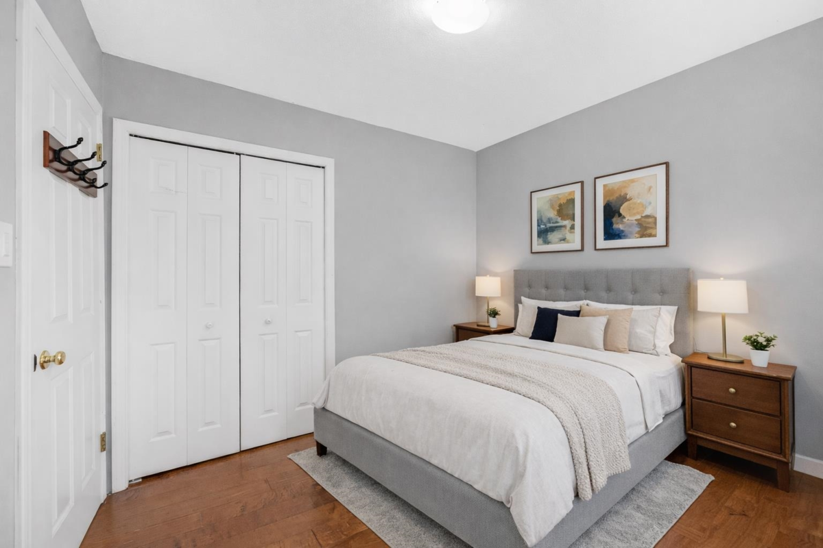 Entry Foyer Photo of 4652 55a Street, Delta, BC