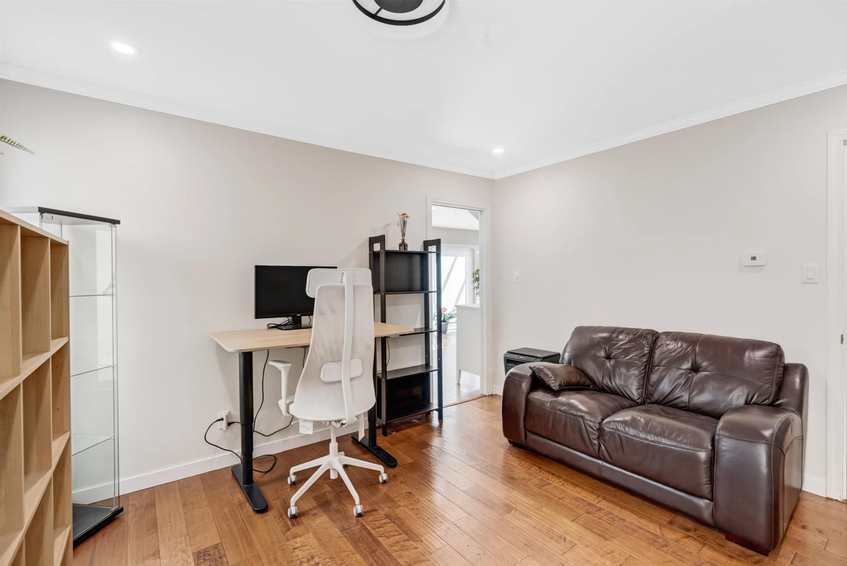 Kitchen Island Photo of 4652 55a Street, Delta, BC
