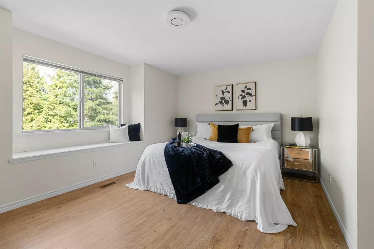 Guest Bathroom Photo of 22783 116 Avenue, Maple Ridge, BC