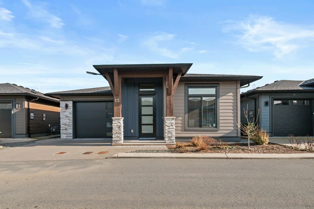 Exterior Front Photo of 15 45875 South Sumas Road, Chilliwack, BC