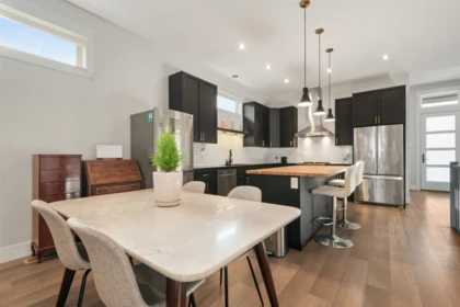 Breakfast Nook Photo of 15 45875 South Sumas Road, Chilliwack, BC