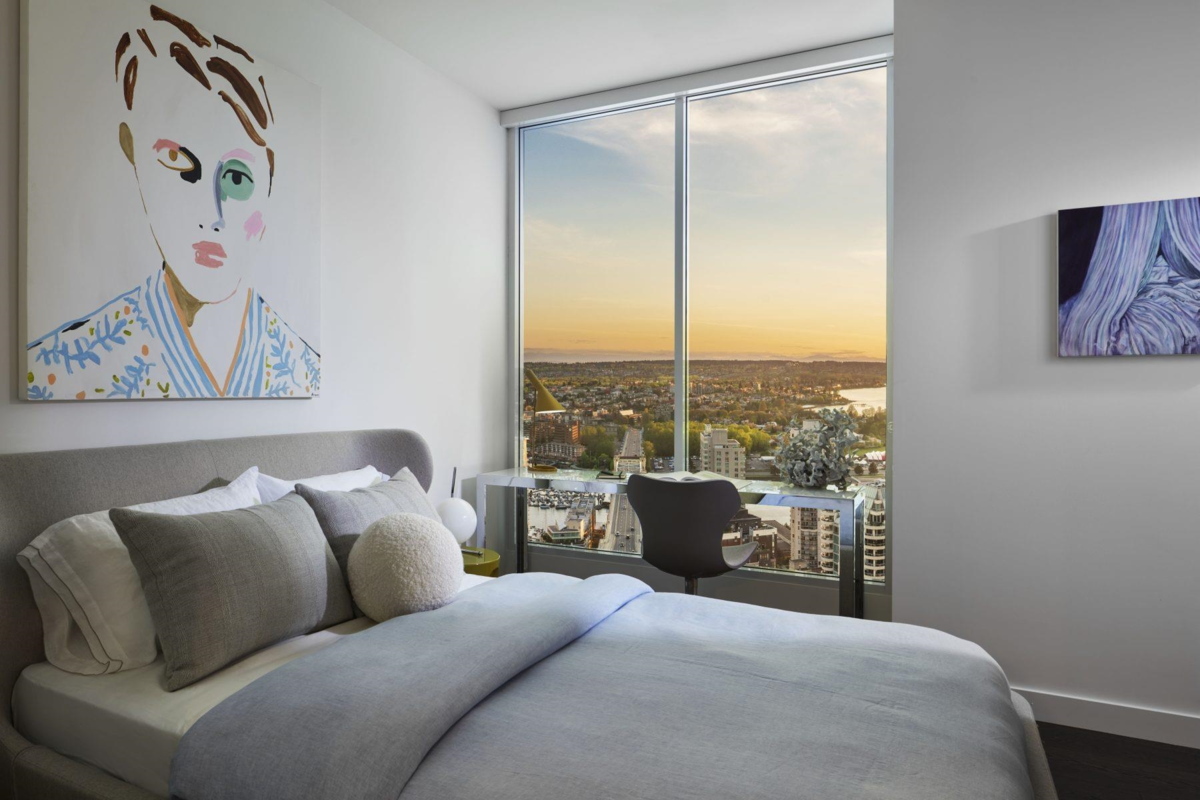 Walk-In Closet Photo of 2608 1277 Hornby Street, Vancouver, BC