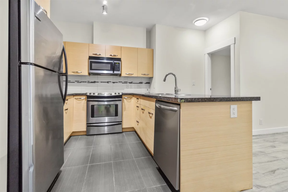 Bedroom 2 Photo of 207 33539 Holland Avenue, Abbotsford, BC