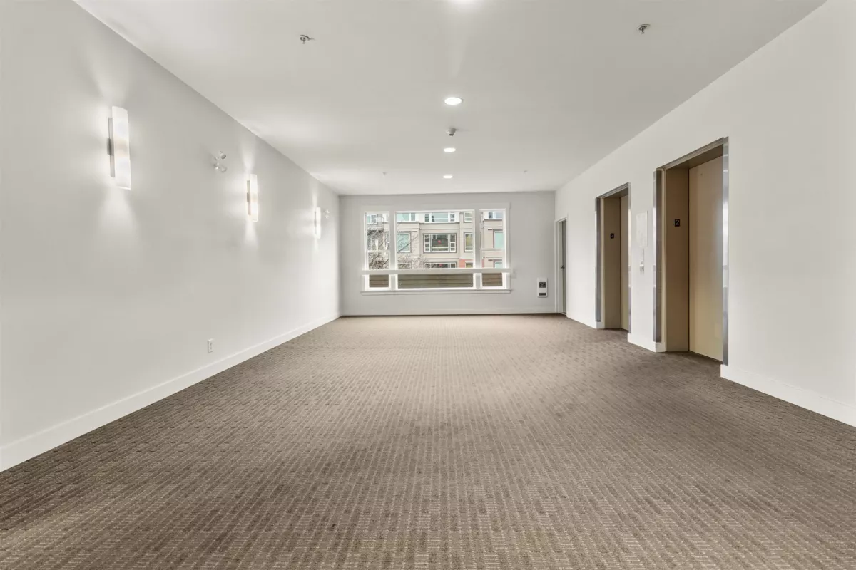 Family Room Photo of 207 33539 Holland Avenue, Abbotsford, BC