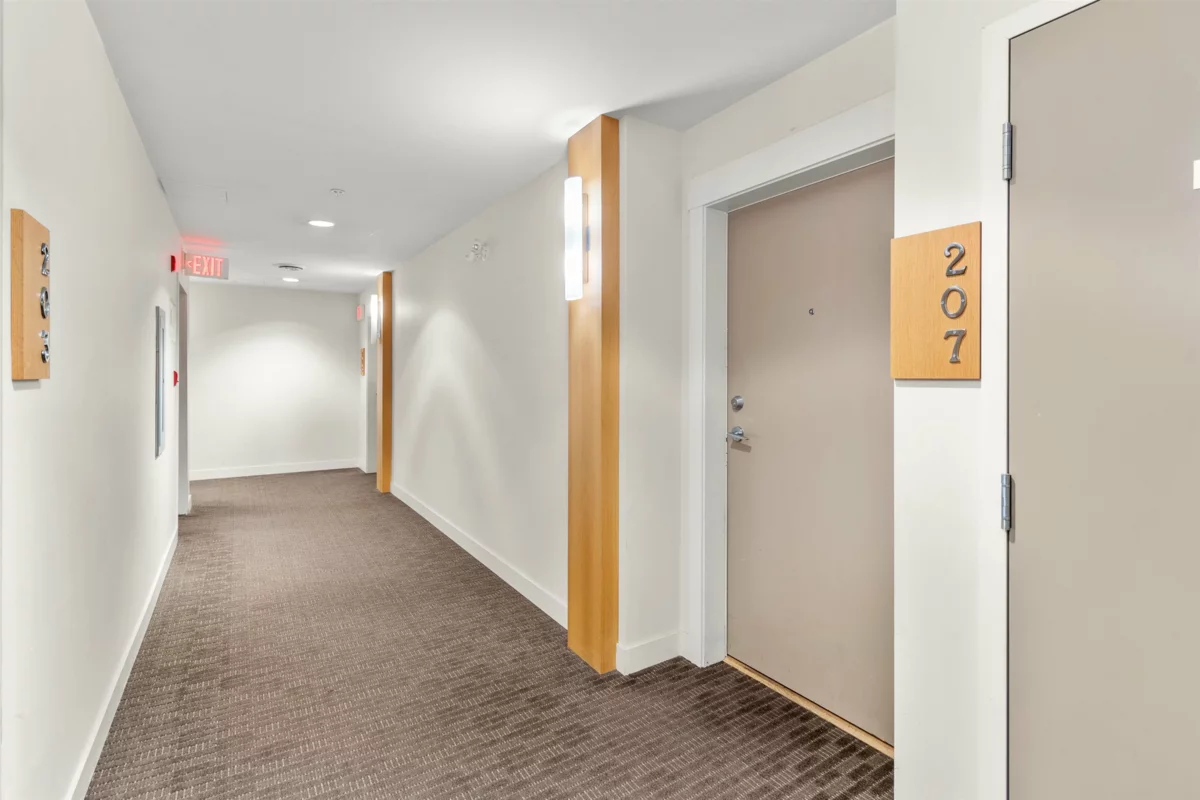 Kitchen Photo of 207 33539 Holland Avenue, Abbotsford, BC