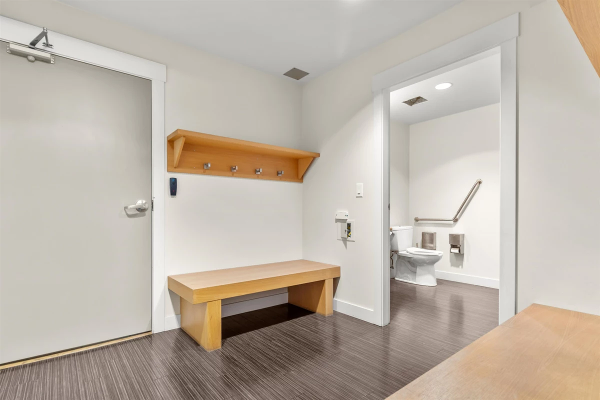 Laundry Room Photo of 207 33539 Holland Avenue, Abbotsford, BC