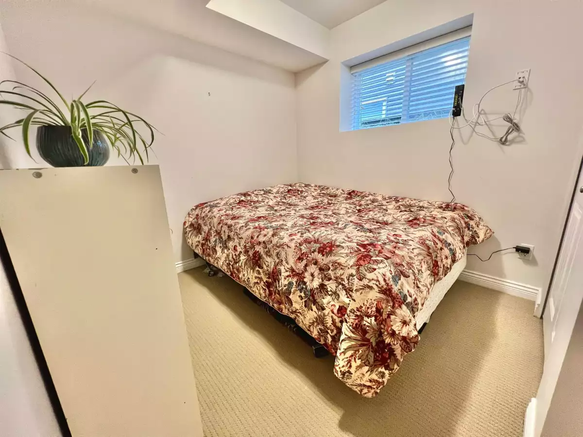 Entry Foyer Photo of 24282 101a Avenue, Maple Ridge, BC