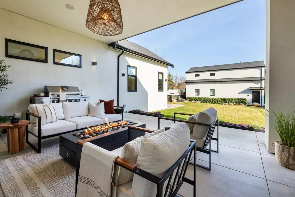 Swimming Pool Photo of 4208 248 Street, Langley, BC