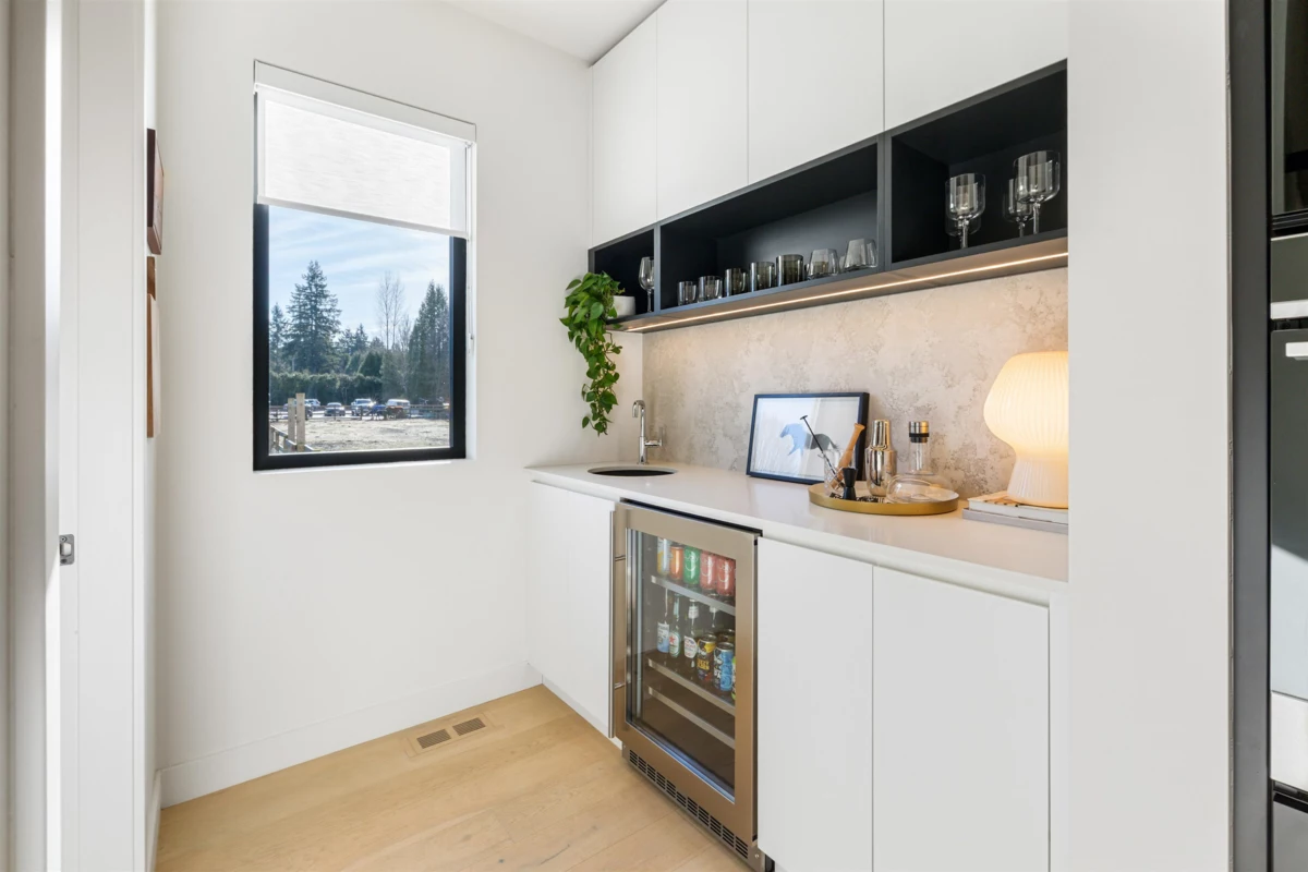 Walk-In Closet Photo of 4208 248 Street, Langley, BC