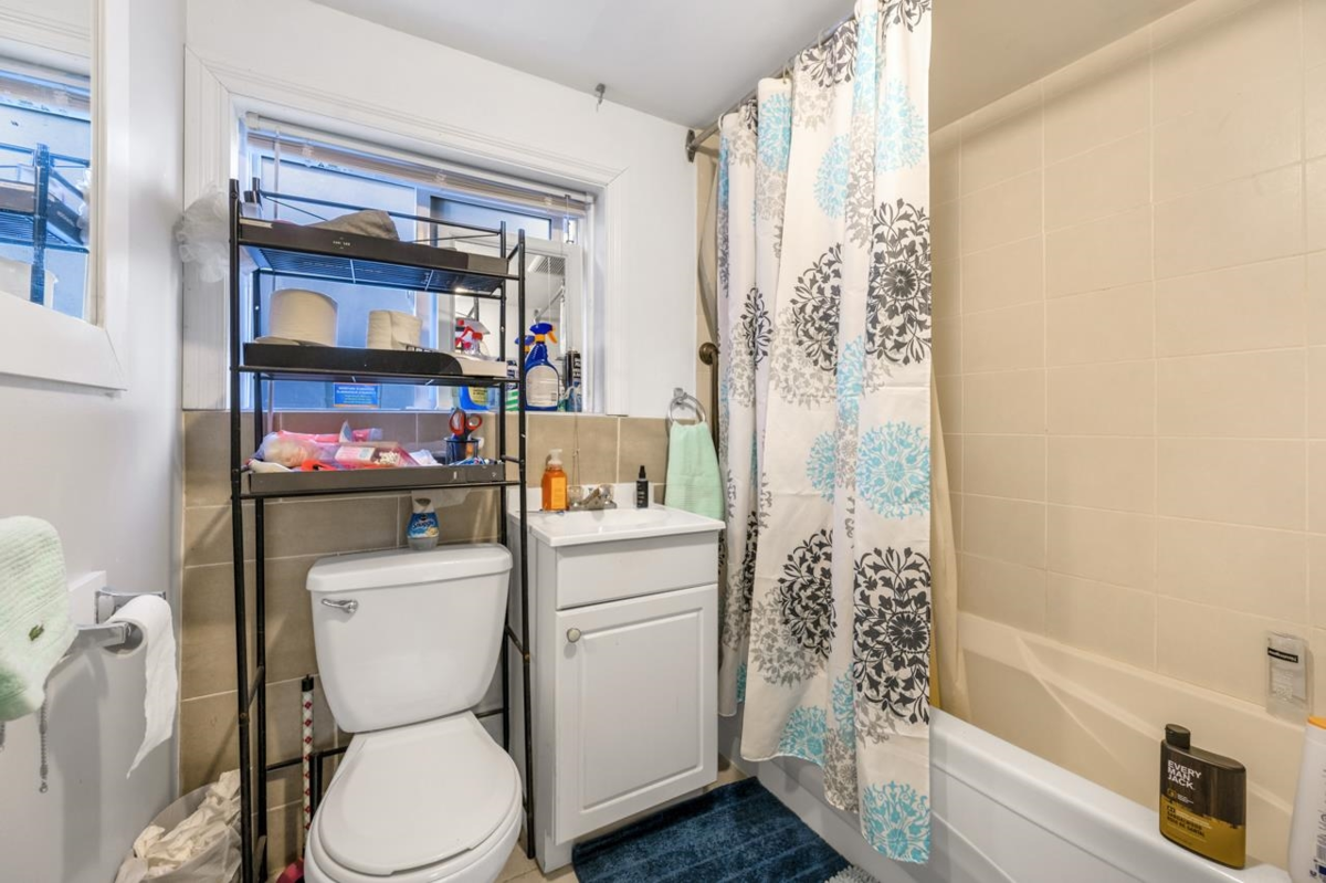 Bedroom 3 Photo of 1032 E 49th Avenue, Vancouver, BC