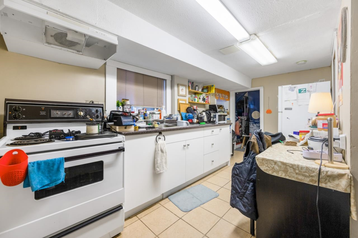 Primary Bedroom Photo of 1032 E 49th Avenue, Vancouver, BC