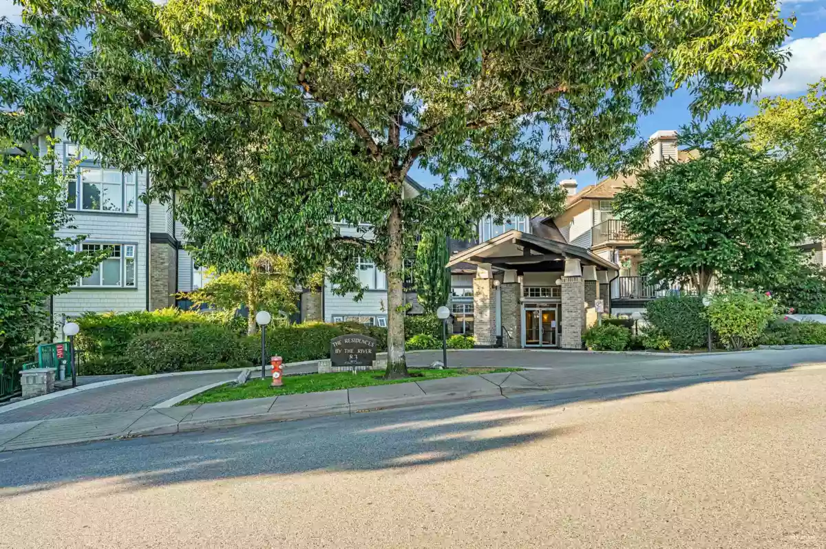 Backyard Photo of 213 83 Star Crescent, New Westminster, BC