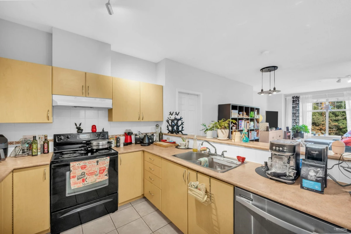 Office / Den Photo of 213 83 Star Crescent, New Westminster, BC