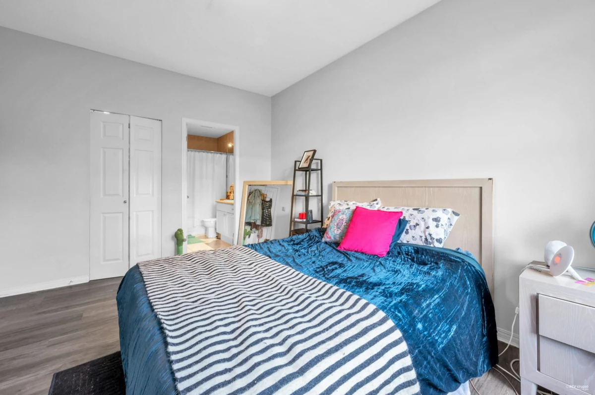 Primary Bathroom Photo of 213 83 Star Crescent, New Westminster, BC