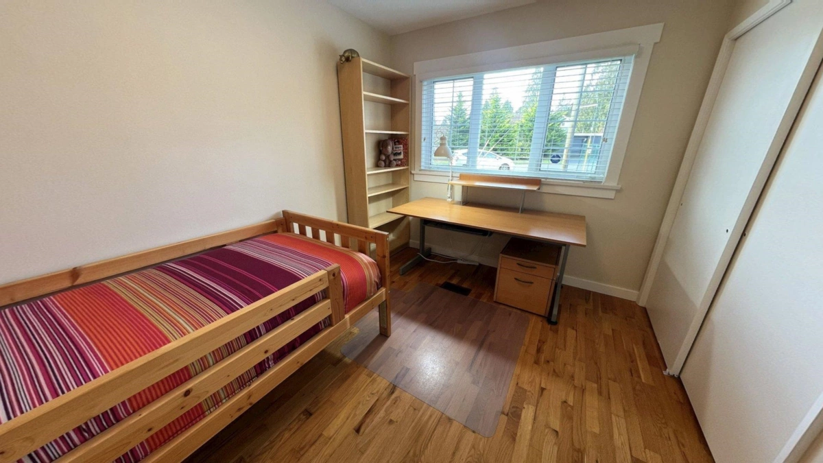 Breakfast Nook Photo of 3474 Greentree Lane, North Vancouver, BC