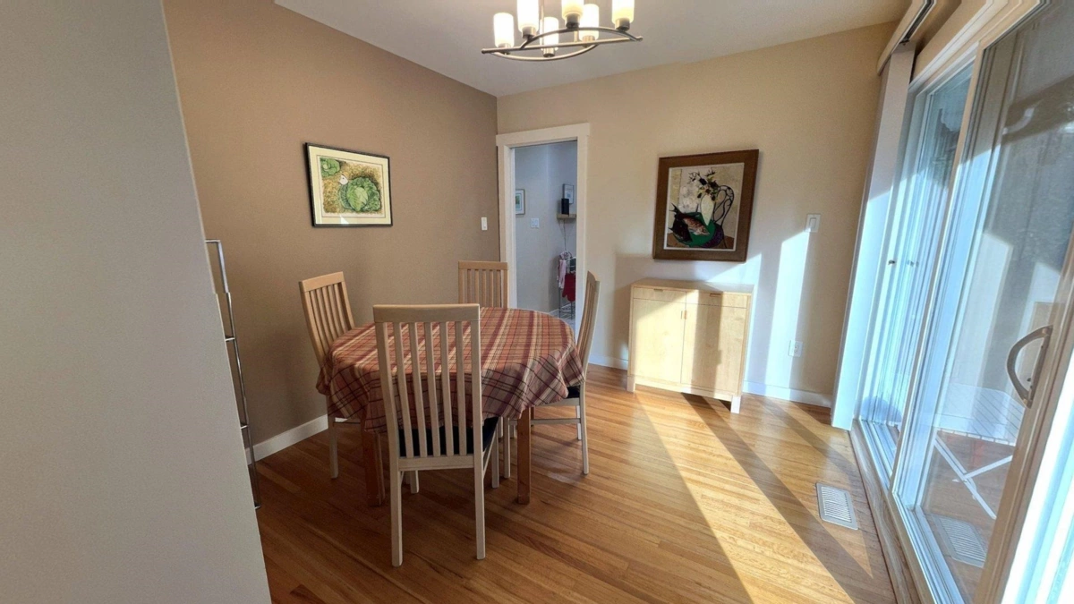 Dining Area Photo of 3474 Greentree Lane, North Vancouver, BC