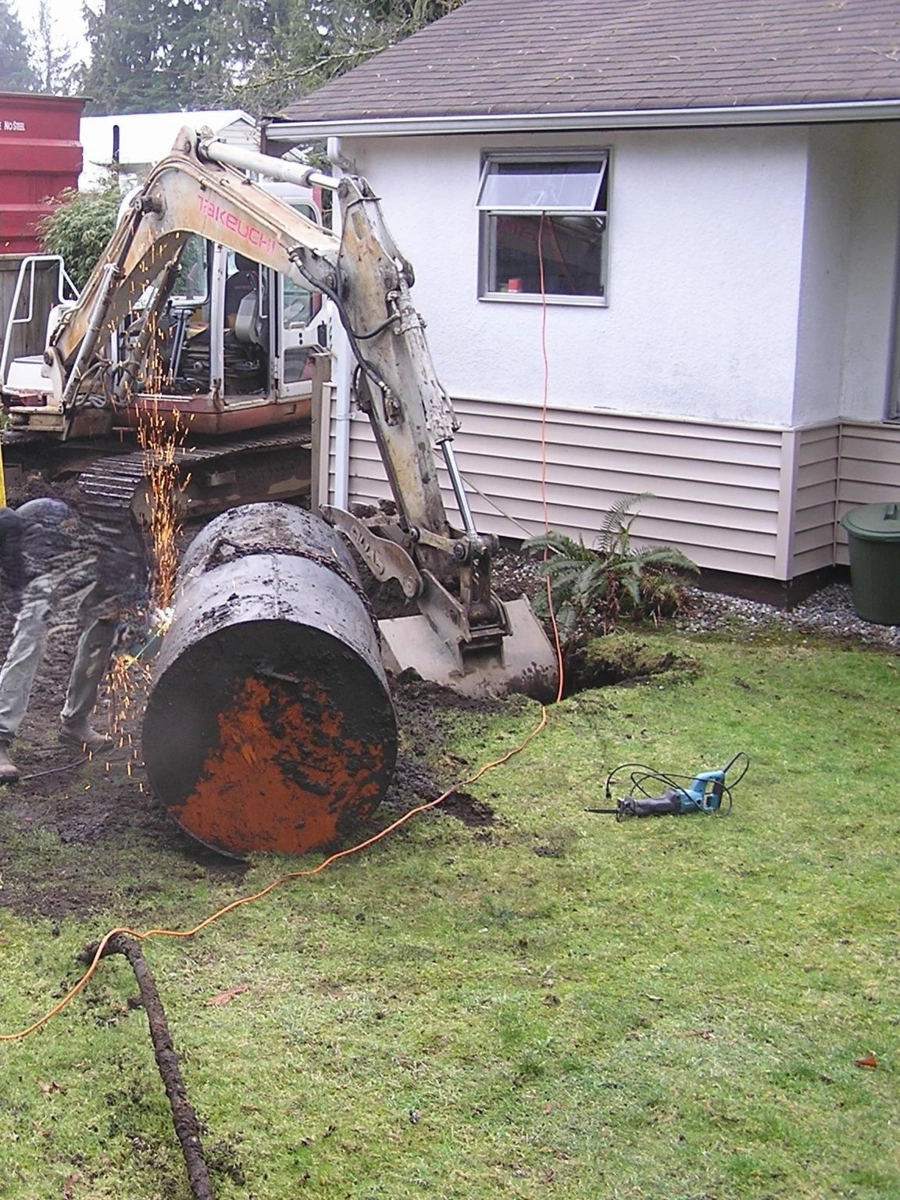 Powder Room Photo of 3474 Greentree Lane, North Vancouver, BC