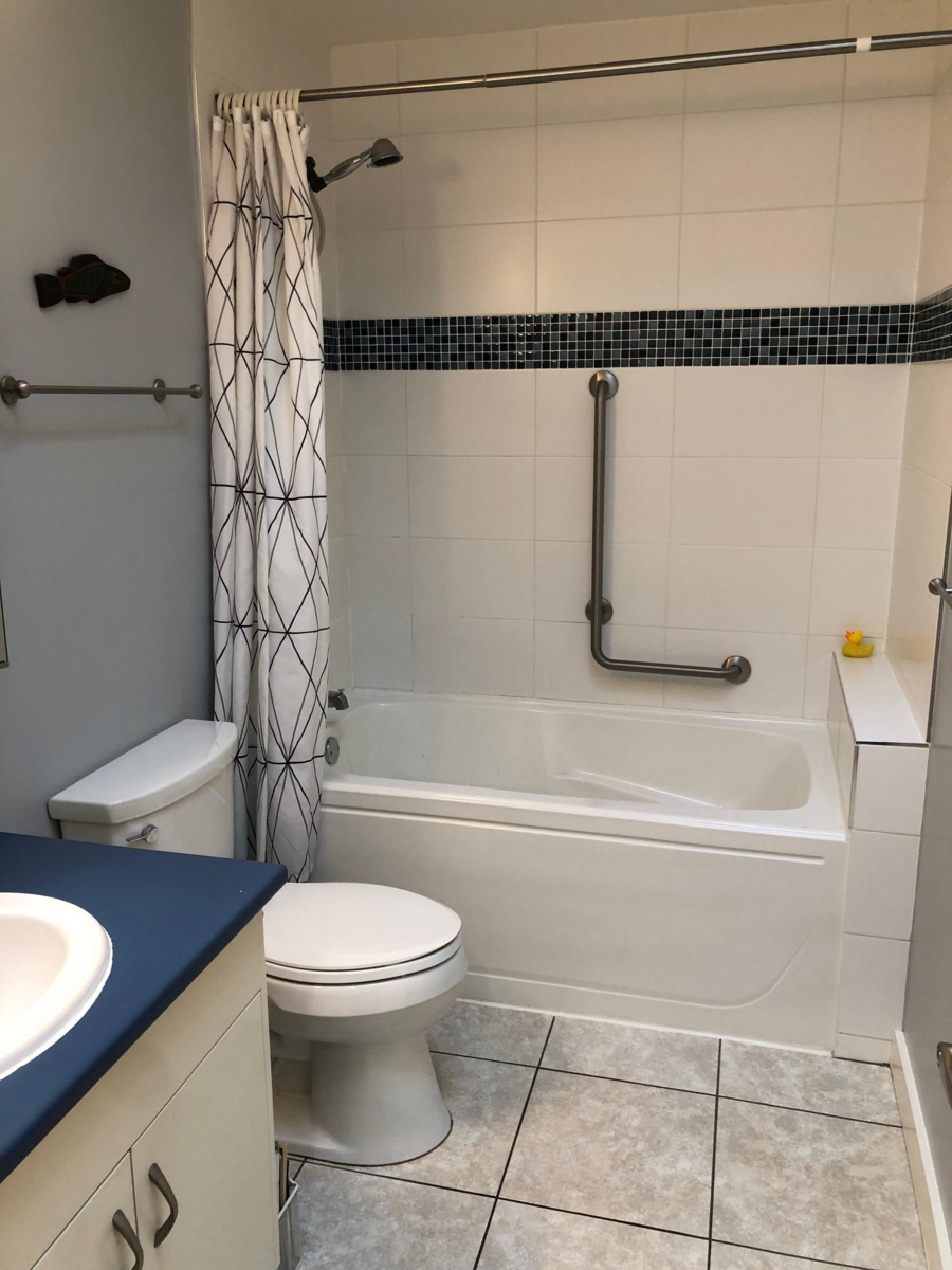 Primary Bedroom Photo of 3474 Greentree Lane, North Vancouver, BC