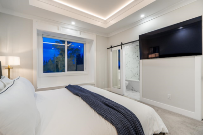 Powder Room Photo of 16595 25a Avenue, Surrey, BC
