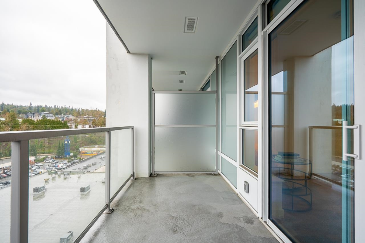 Hallway Photo of 910 318 Alderson Avenue, Coquitlam, BC