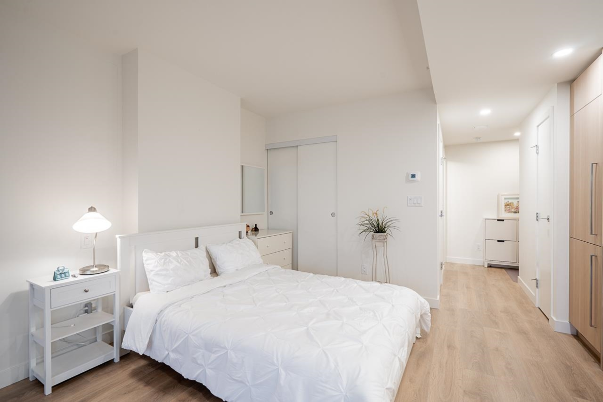 Office / Den Photo of 910 318 Alderson Avenue, Coquitlam, BC