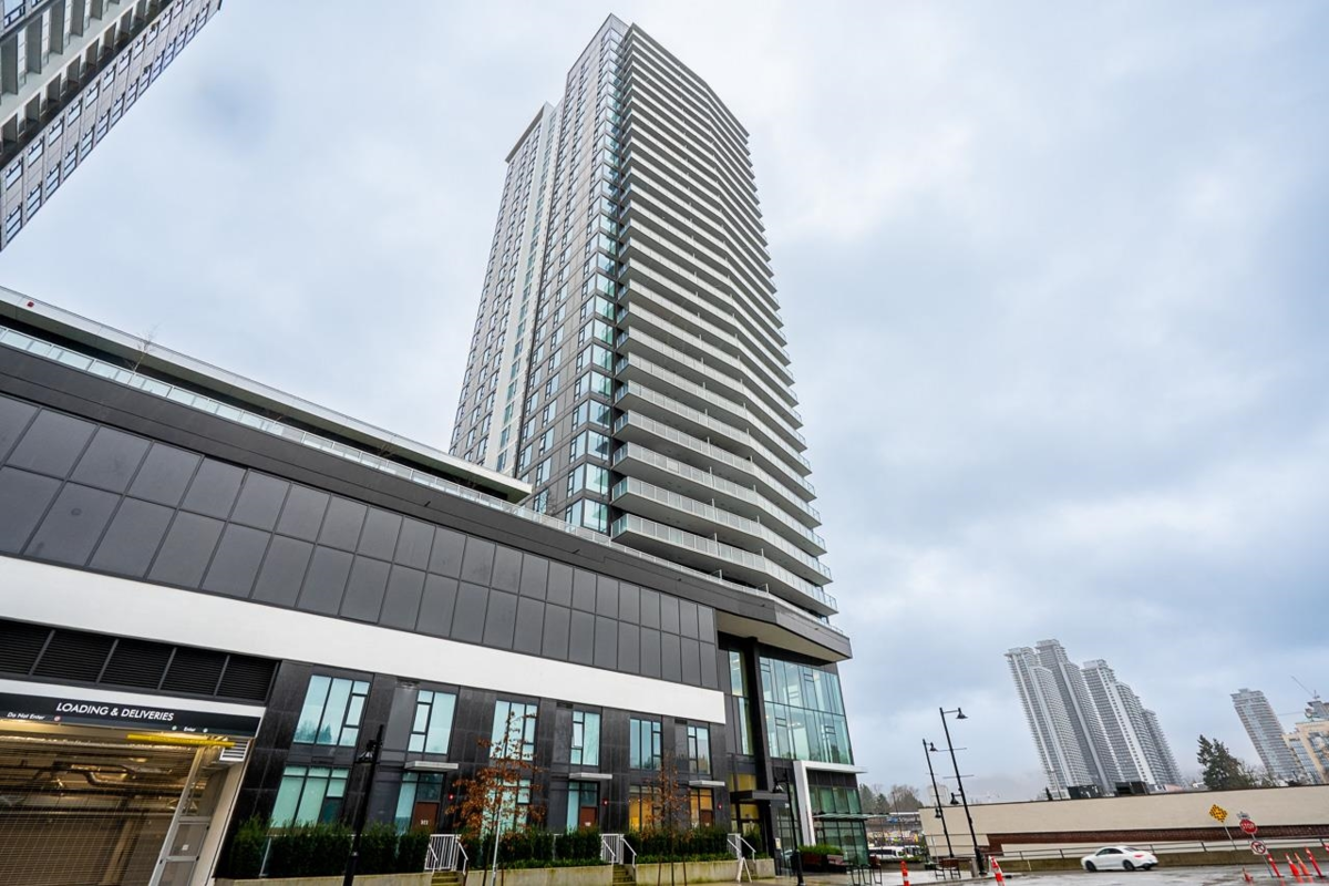 Playground / Recreational Area Near 910 318 Alderson Avenue, Coquitlam, BC