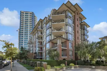 107 1551 Foster Street, White Rock, BC, White Rock — 1 bed apartment/condo for sale