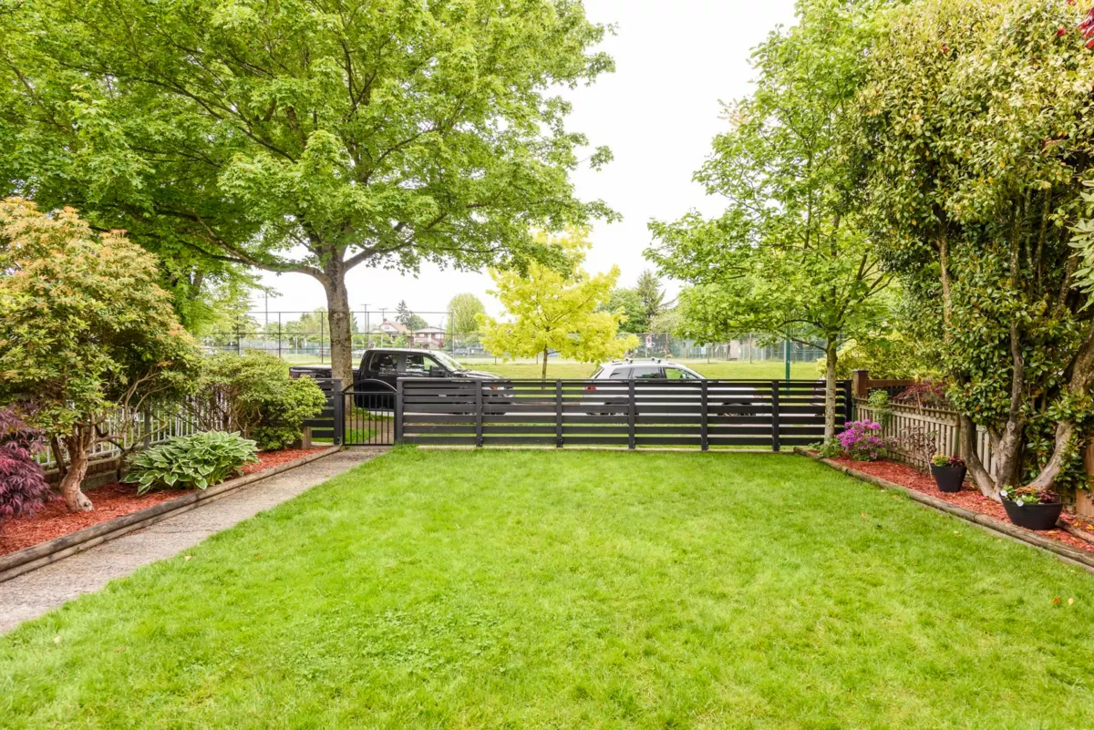 Living Room Photo of 3528 Franklin Street, Vancouver, BC