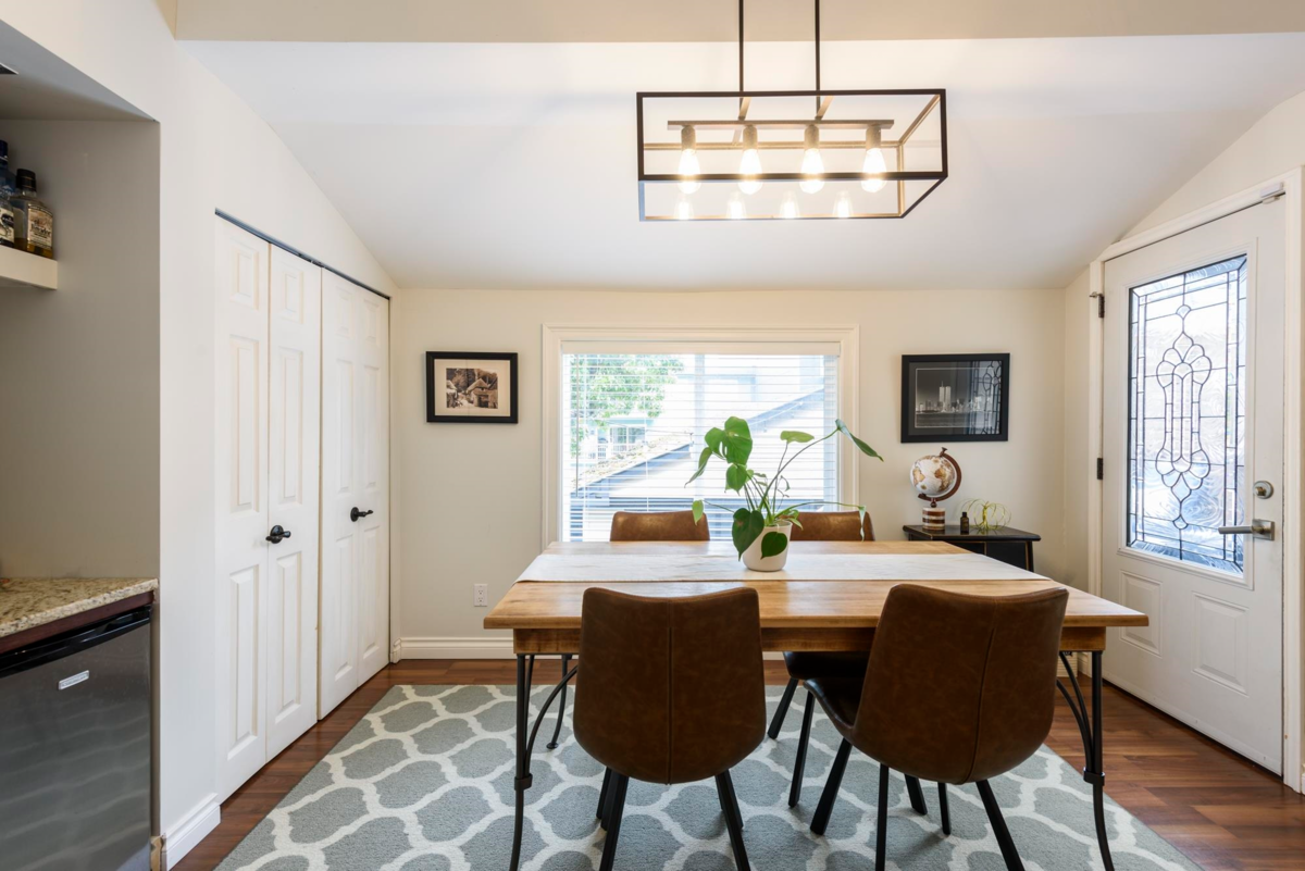 Primary Bathroom Photo of 3528 Franklin Street, Vancouver, BC