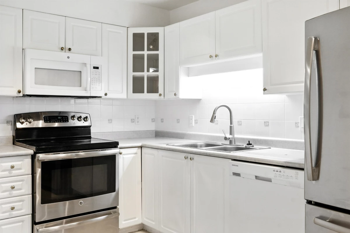 Primary Bathroom Photo of 208 8100 Jones Road, Richmond, BC