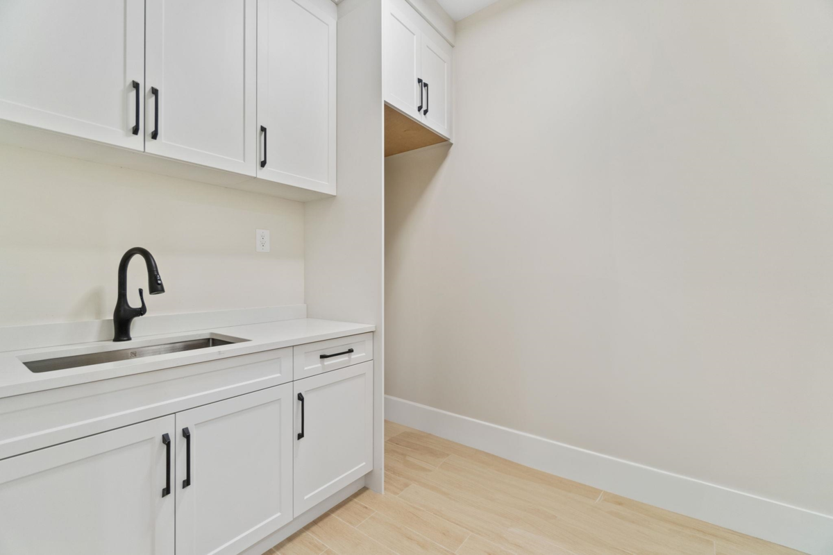 Outdoor Kitchen Photo of 841 Rondeau Street, Coquitlam, BC