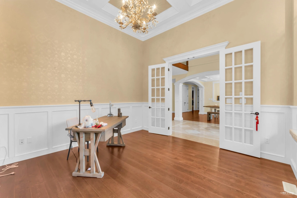 Breakfast Nook Photo of 14033 34a Avenue, Surrey, BC