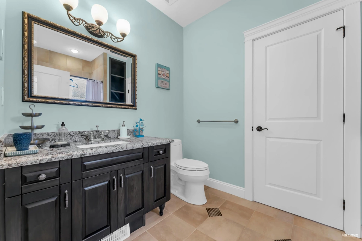 Fitness Center Photo Near 14033 34a Avenue, Surrey, BC