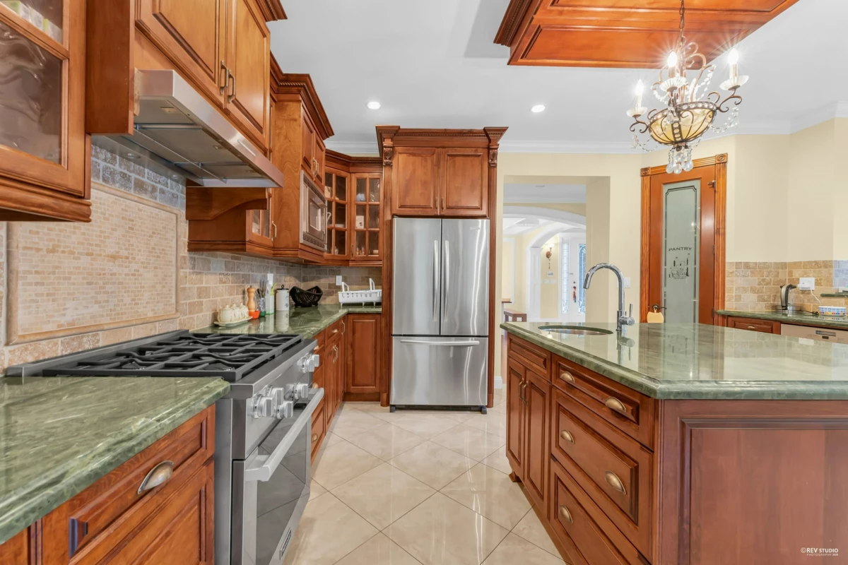 Staircase Photo of 14033 34a Avenue, Surrey, BC