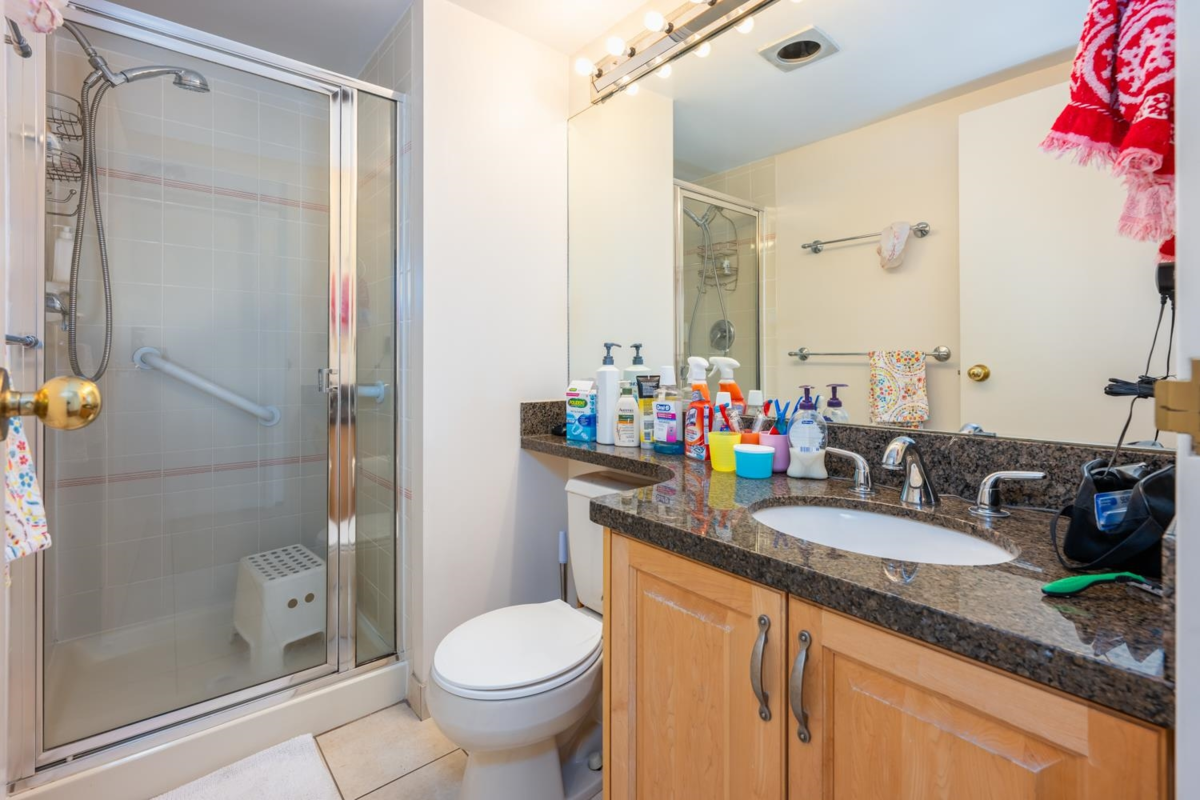 Bedroom 4 Photo of 1601 6282 Kathleen Avenue, Burnaby, BC