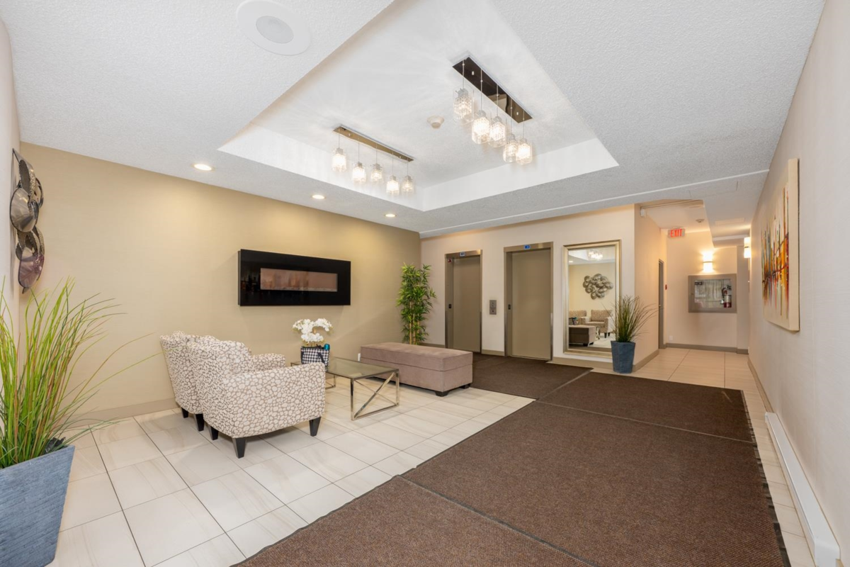 Living Room Photo of 1601 6282 Kathleen Avenue, Burnaby, BC