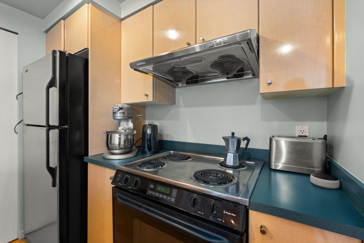 Kitchen Photo of 2601 1009 Expo Boulevard, Vancouver, BC