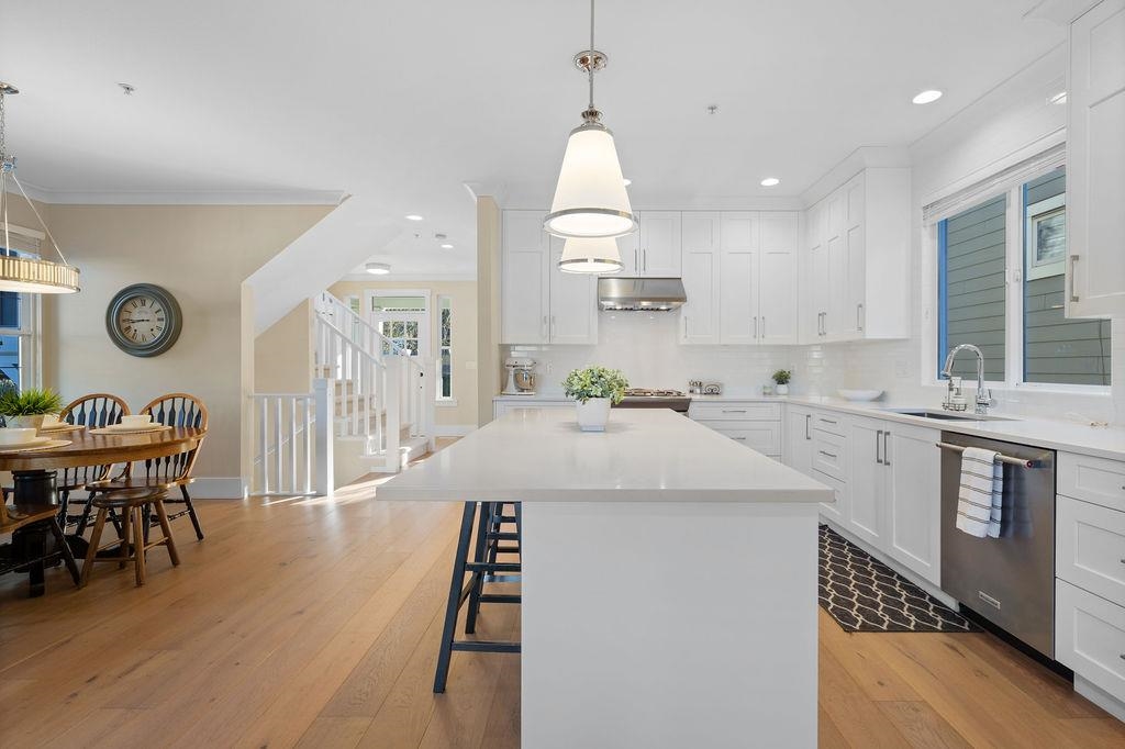 Kitchen Island Photo of 23043 Billy Brown Road, Langley, BC