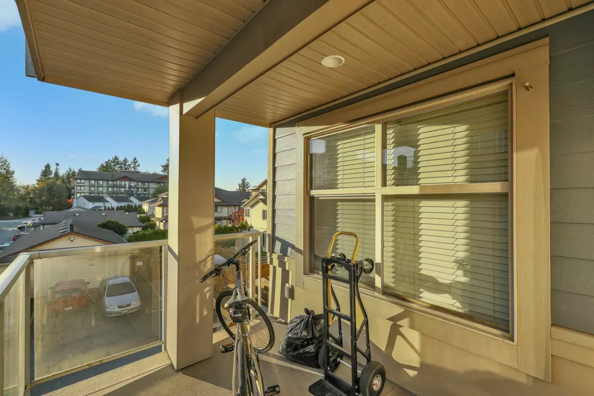 Basement Recreation Room Photo of 209 19936 56 Avenue, Langley, BC