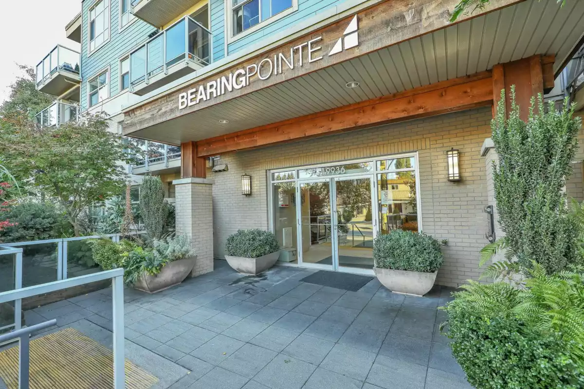 Entry Foyer Photo of 209 19936 56 Avenue, Langley, BC