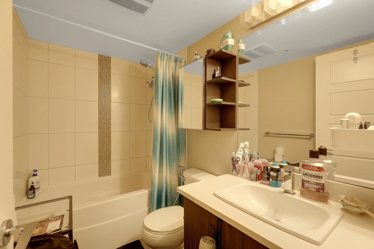 Powder Room Photo of 209 19936 56 Avenue, Langley, BC