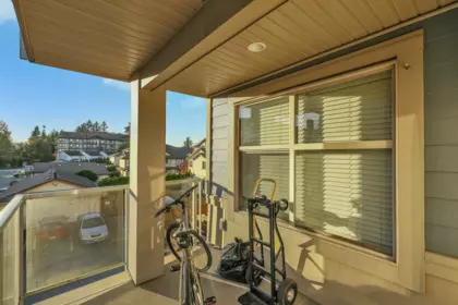 Basement Recreation Room Photo of 209 19936 56 Avenue, Langley, BC