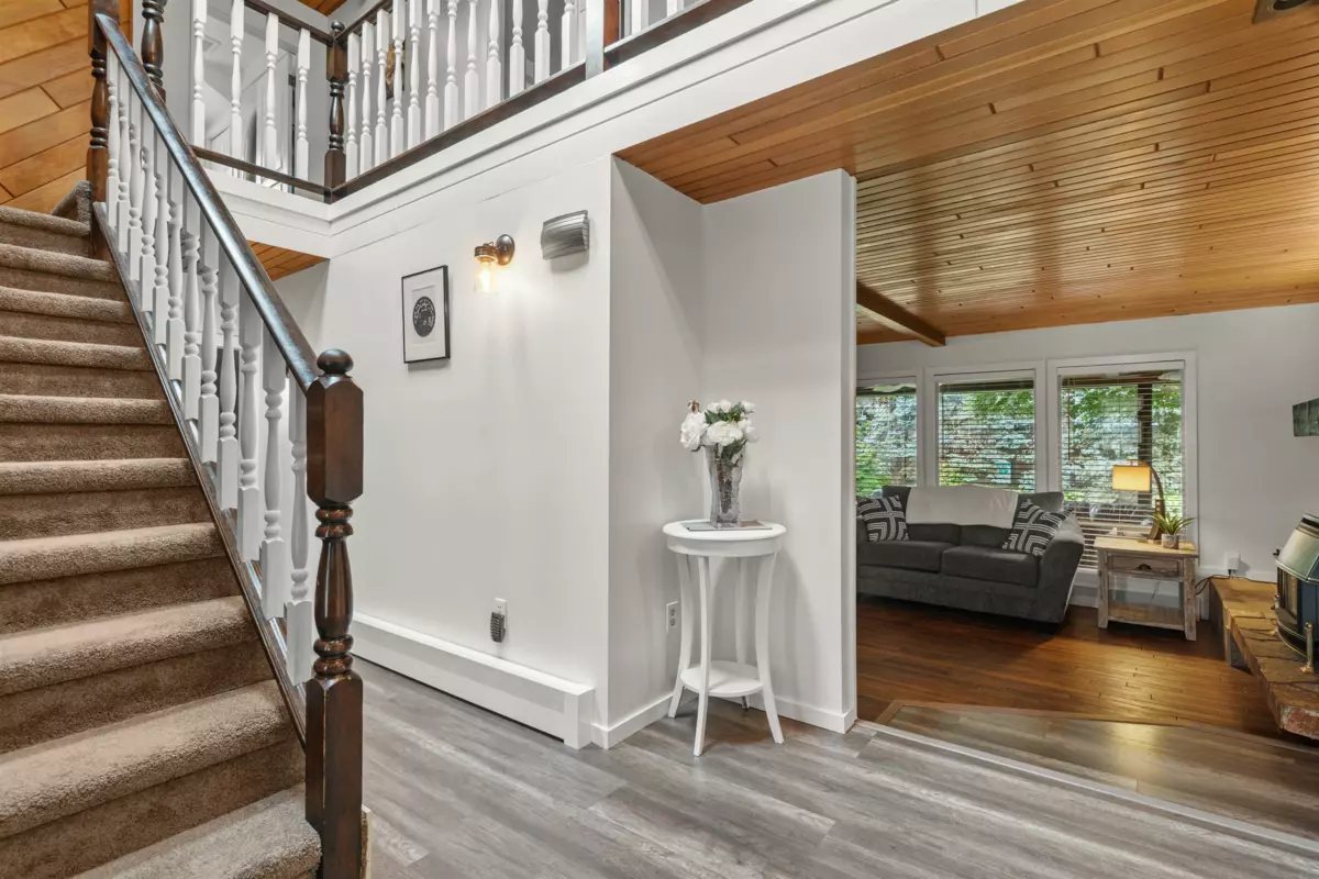 Dining Area Photo of 1752 Cedar Place, Agassiz, BC