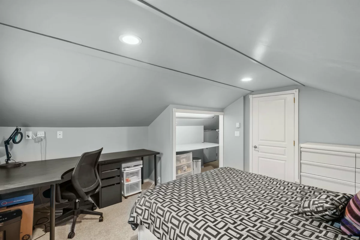 Hallway Photo of 1752 Cedar Place, Agassiz, BC