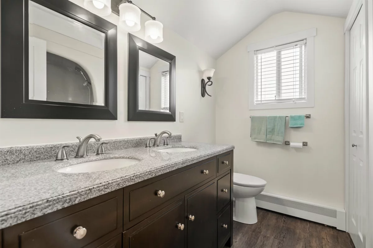 Laundry Room Photo of 1752 Cedar Place, Agassiz, BC